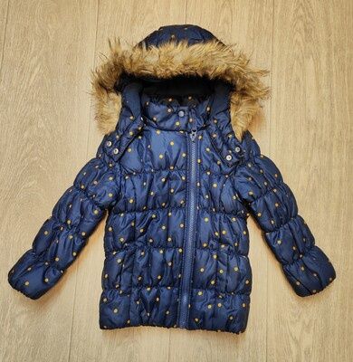 3 жасар қызға курткалар тегін беріледі