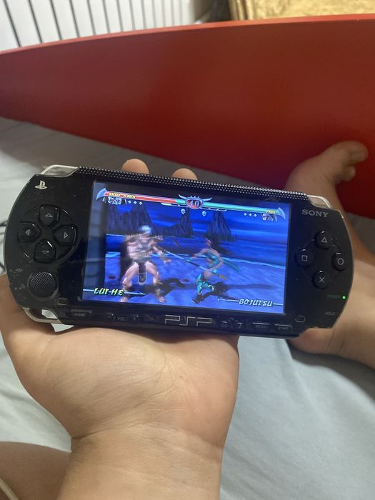 Продам psp с зарядкай