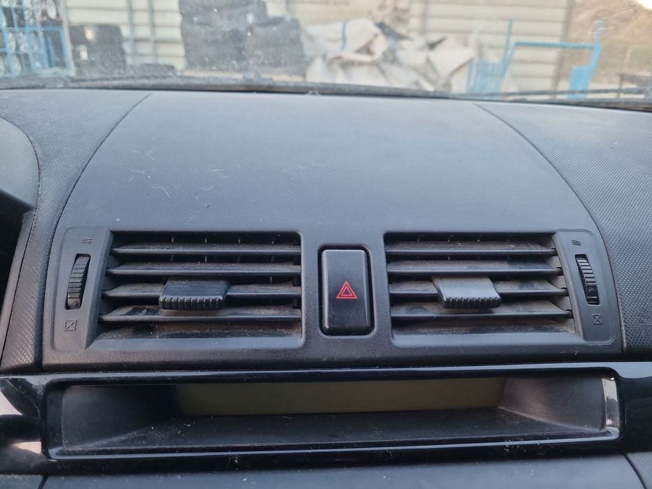 Grila aerisire centrala Mazda 3 (BK) [Fabr 2003-2009] OEM