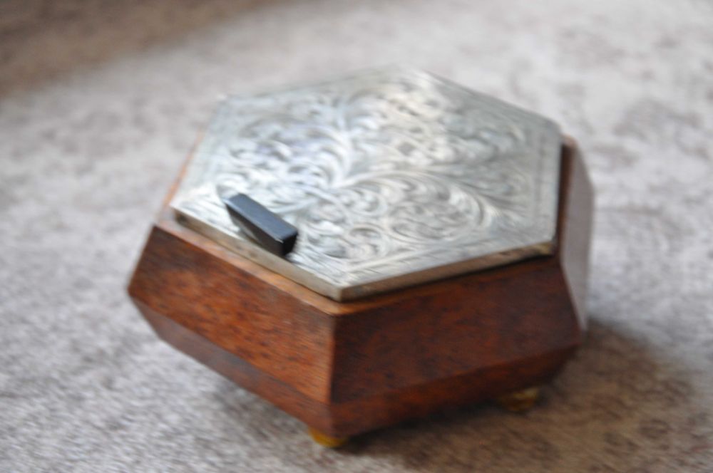 Tabachera port tigaret vechi antic birou argint + lemn nobil