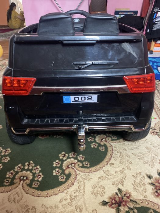 Машина Lexus новое