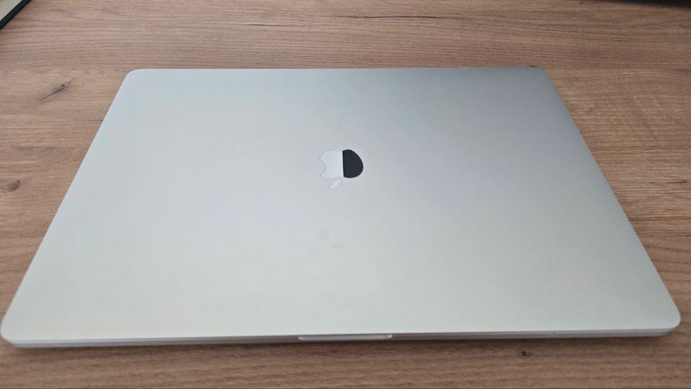 Apple MacBook Pro, 16", Intel Core i7, 2020