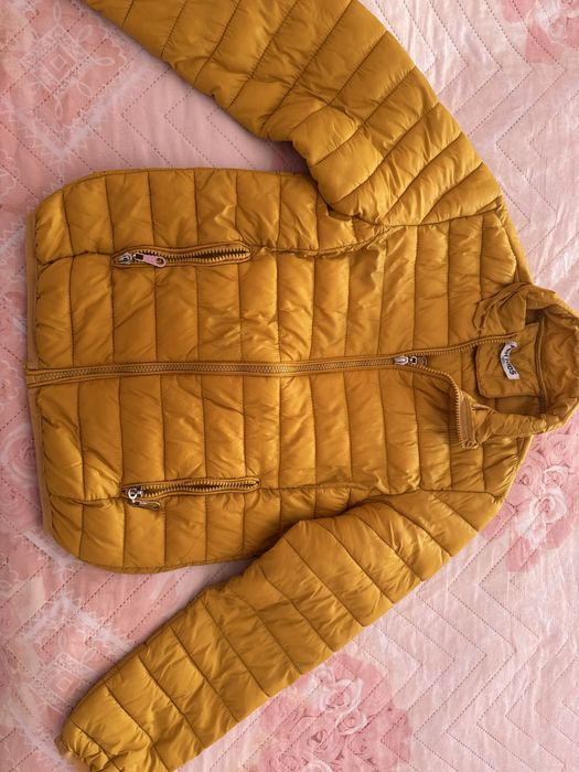 Пролетно яке за момиче