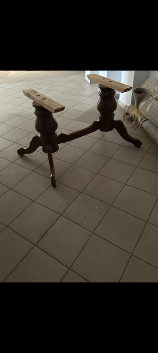 Продам стол из чистого дерева .