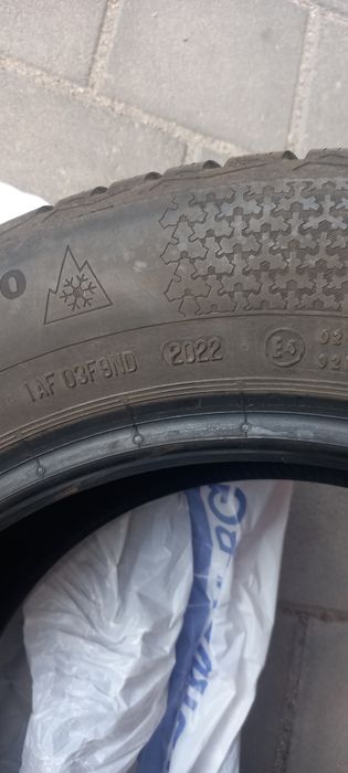 Зимни гуми Континентал  ДОТ 22г. 205/60/16