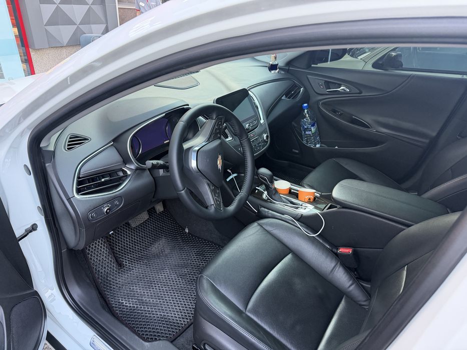 Chevrolet Malibu 2022 — 4