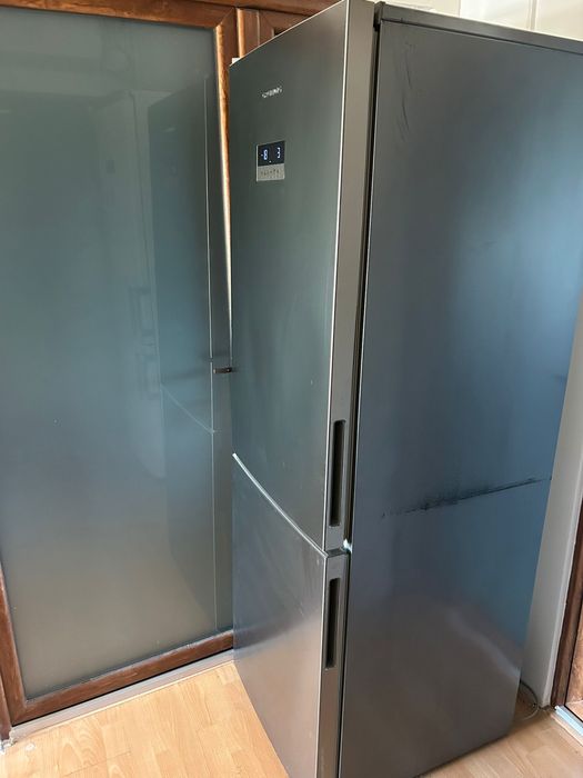 Frigider Grundig Nofrost cu afisaj