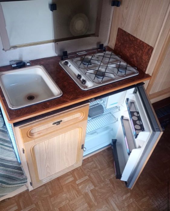 Vând rulotă munsterland