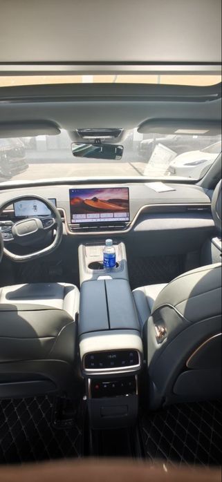 Dongfeng 008 gibrid ultra