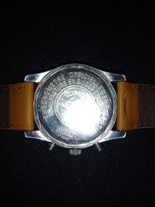 Часовник Breitling.