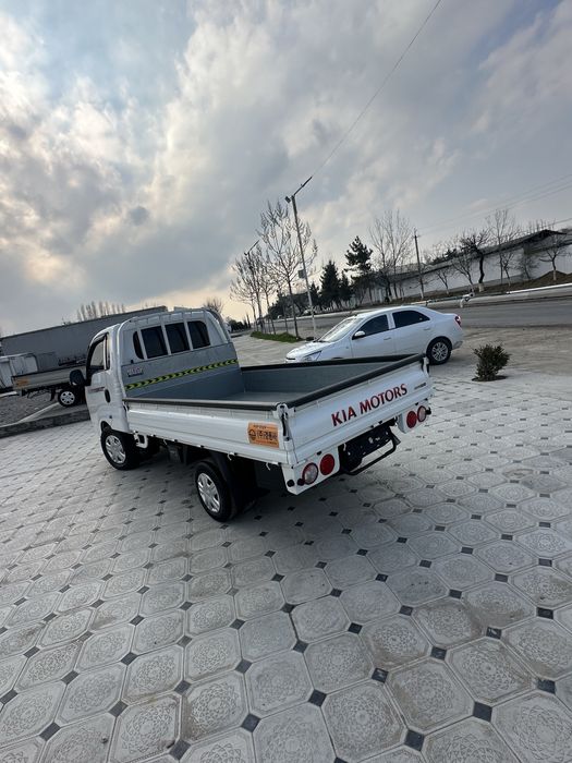 AKIA Bongo 1ton GLS  Yil 2021