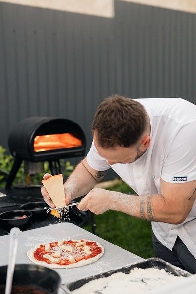 Live cooking pizza/focaccia, grill (traditional, international), frizzante bar, inghetata artizanală pentru evenimente