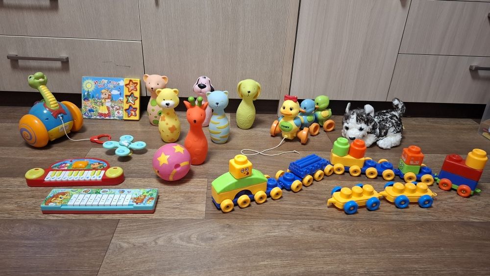 Пакет игрушек для деток от года