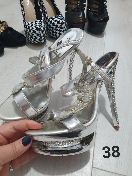 Pantofi si sandale dama