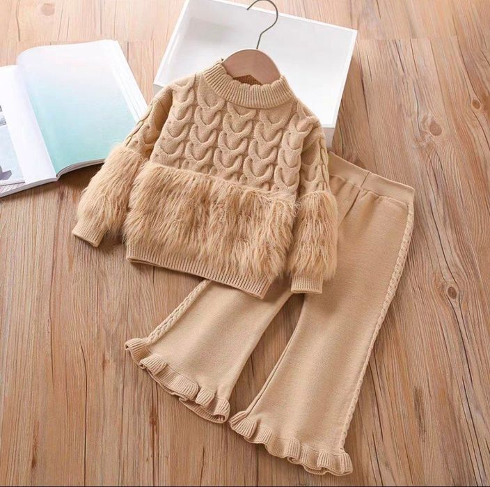 Ayollar va bolalar uchun kiyim kechaklar optim naxda