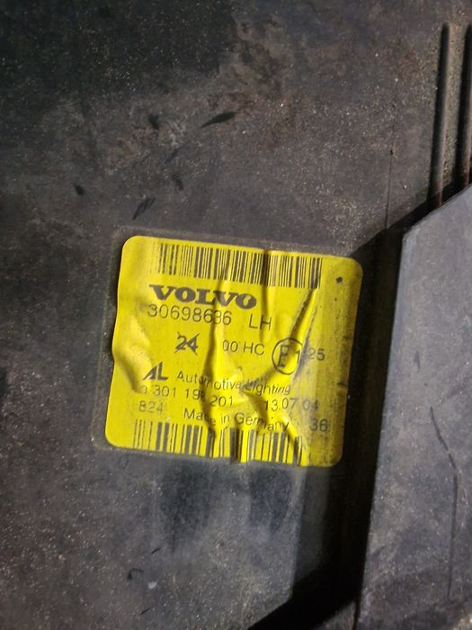 Far/faruri Xenon Volvo S40 an 2004-2007