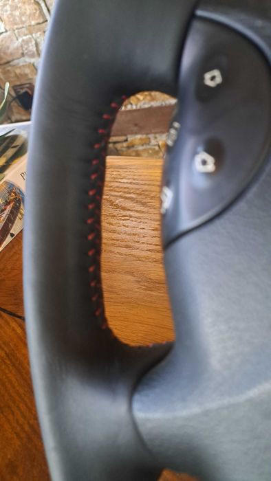 Волан за г 463 с нова естествена кожа и махагон!