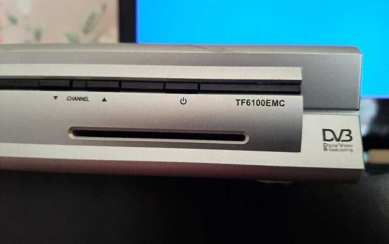 Цифров приемник(декодер) Topfield TF6100EMC за телевизия МСАТ Кейбъл
