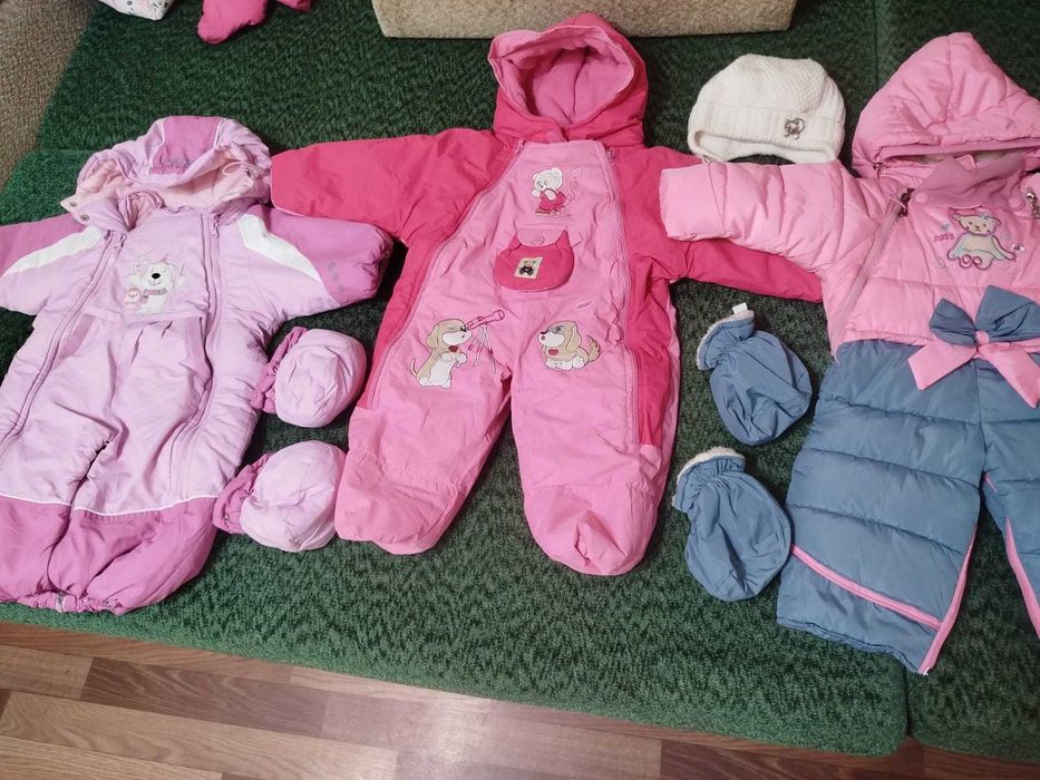 Продам дешево зимние комбинезоны-трансформеры