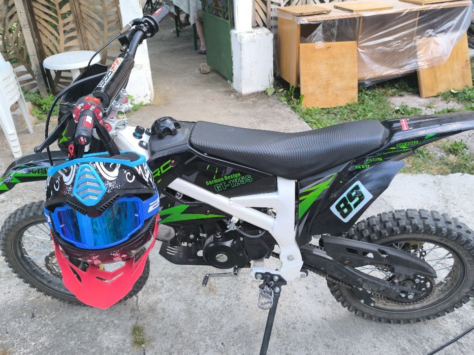 Продавам KXD PRO 125cc – Като нов (на 1 месец) + Каска