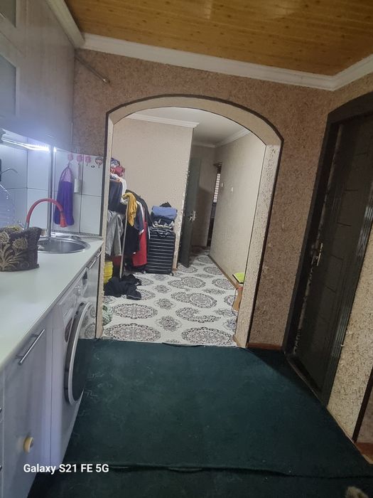 2 Sonali uy srochno sotiladi