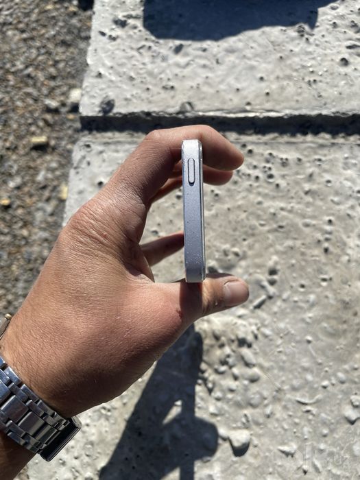 iPhone 5 xotirasi 16 GB batareya alishgan!