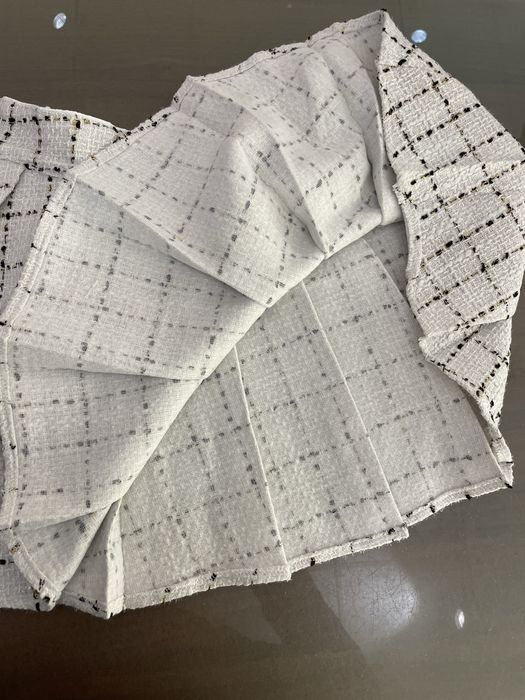 Дамска пола плисе