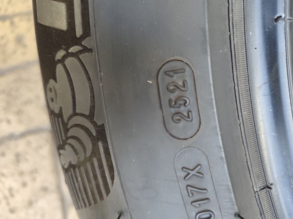 Зимни гуми Michelin 215/65R17  215/65/17