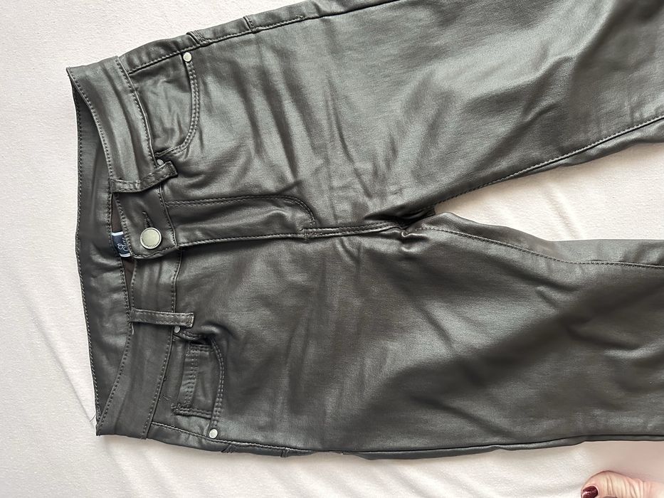 Дамски кожен панталон