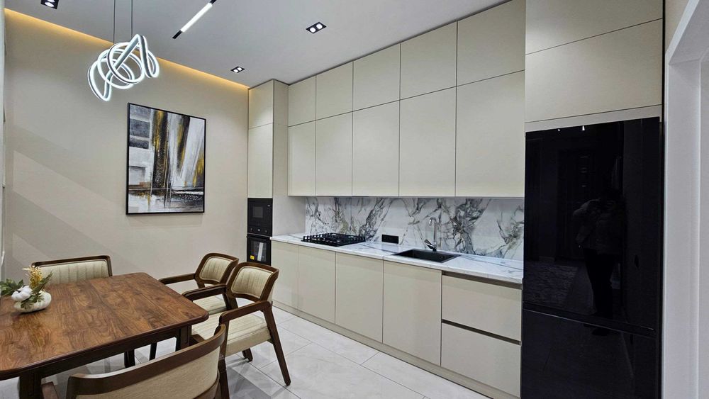 Срочно! Продаётся 3х комнатная квартира в центре Города!