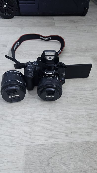 Фотоаппарат Canon 250 D