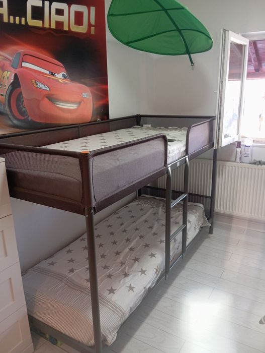 Pat supraetajat copii.