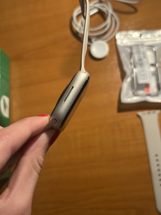 Apple watch часовник