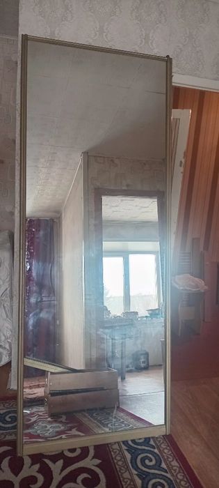 Зеркало для шкафа