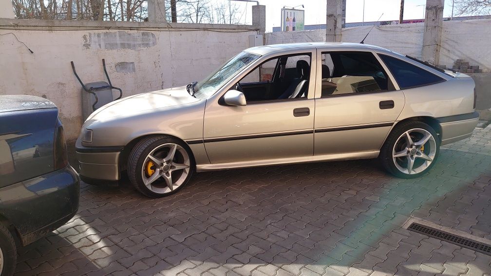 Opel Vectra — Википедия