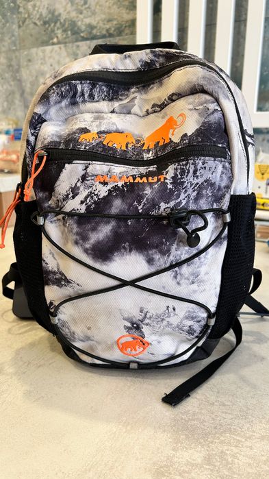 Ghiozdan Mammut 8l