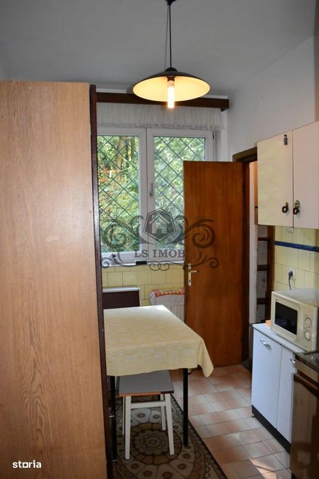 Apartament 2 camere , terasa si gradina, Centru de vanzare