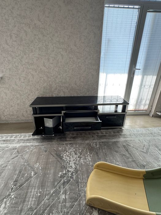 tv tumba podstavka