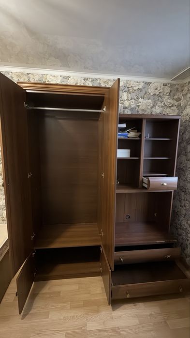 Шкаф с учебной зоной