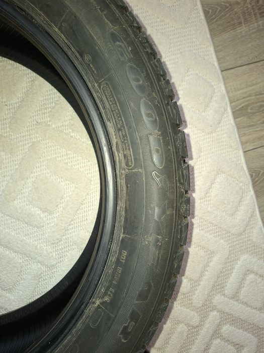 Продам зимние шины 20 размер