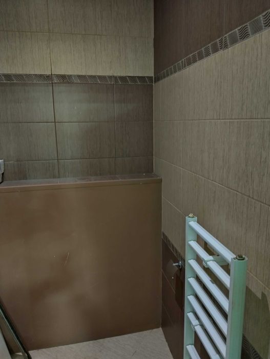 Дава под наем Магазин /офис/ в идеалния център