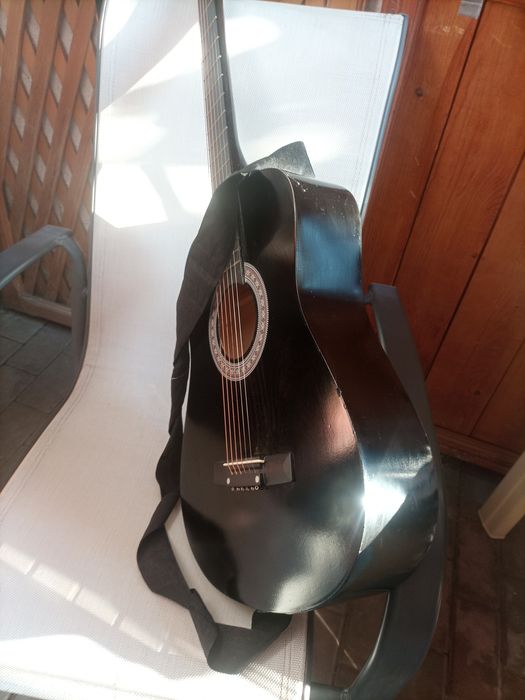 Chitara acustica