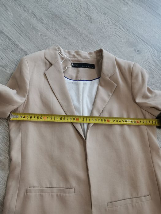 Sacou Zara masura M, bluzita in Rocha uk 8, preț 170 ron