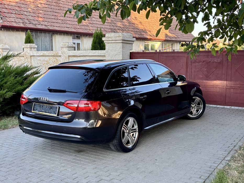 Audi A4 B8 S-Line  EURO 5  “2.0 TDI 140 cai An 2013”