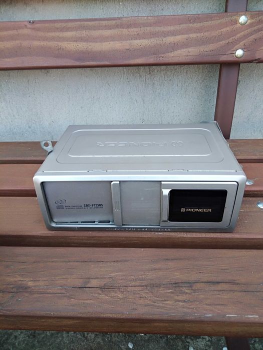 Сд чейнжър за 12 диска