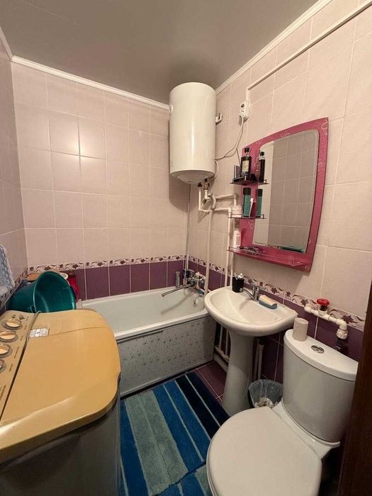 3 ком. на 28 квартале, 2 этаж