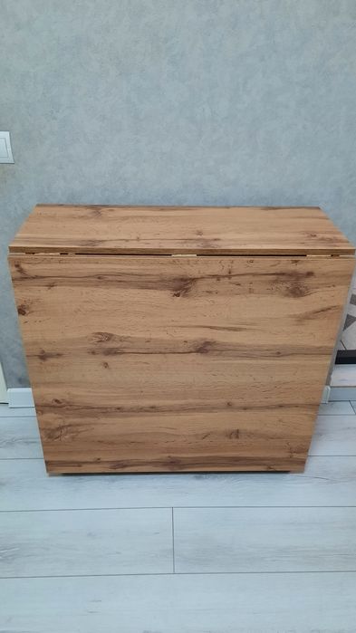 Продам новый стол стол книжку