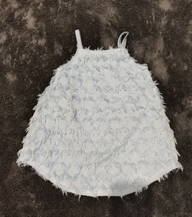 Лот  рокли 6-9м.