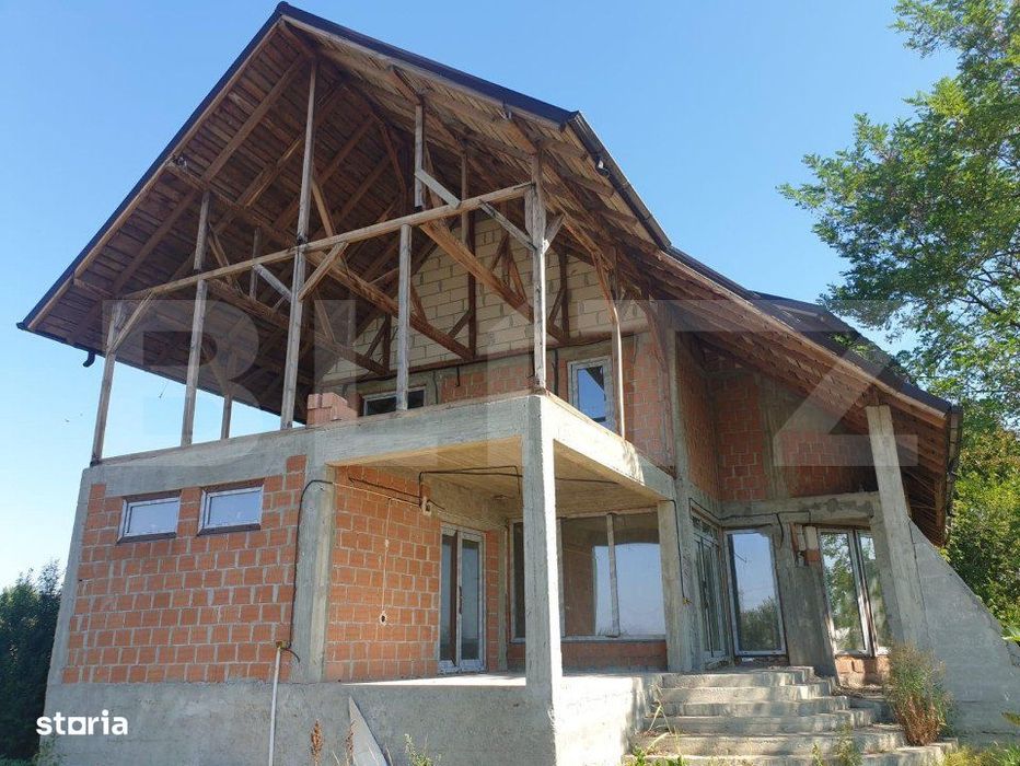 Casa/Vila, 341 mp construiti, teren 1000 mp, Tartasesti