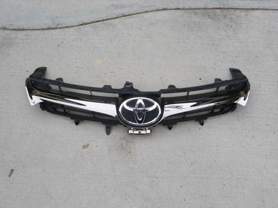 Решетка верхний нижний бампер фара капот крыло фонарь Камри 55 (USA)